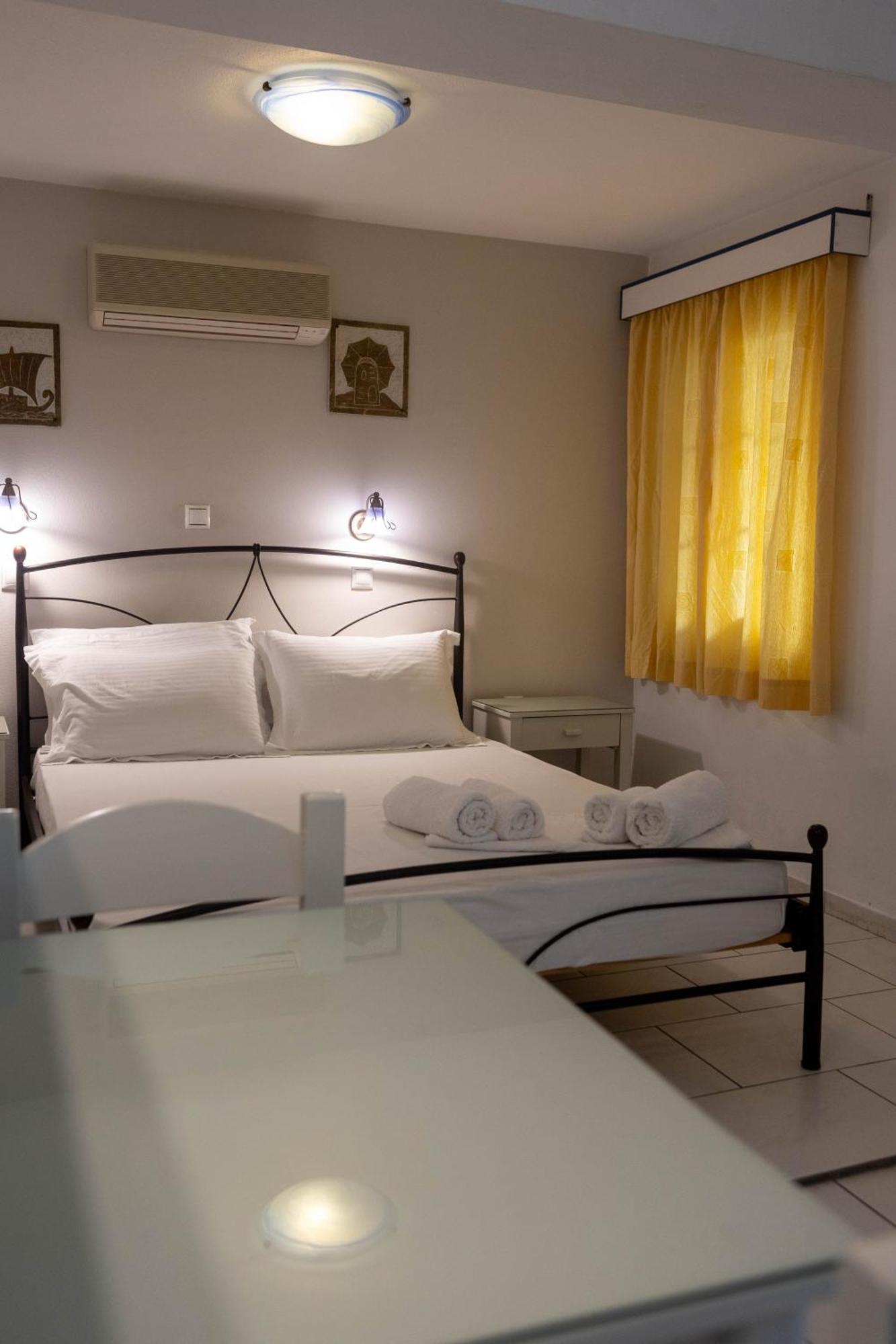 Studios Alsos Naxos City Szoba fotó